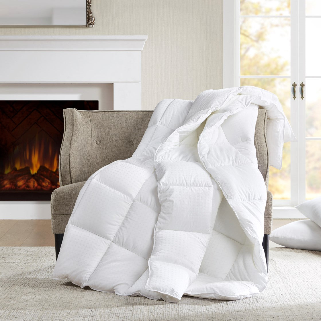 Signature Dobby Cotton Down Alternative Comforter